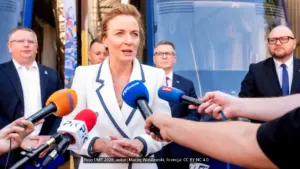 Sylwia Cieślak-Wilk podczas prezentacji nowego taboru tramwajowego zakupionego z KPO, fot. UMT 2026