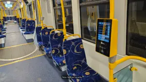 Wnętrze jednego z nowo zakupionych przez miasto Toruń tramwajów z KPO
