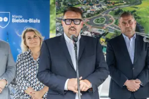 Podczas konferencji ogłoszono rozpoczęcie budowy nowej obwodnicy miasta.
